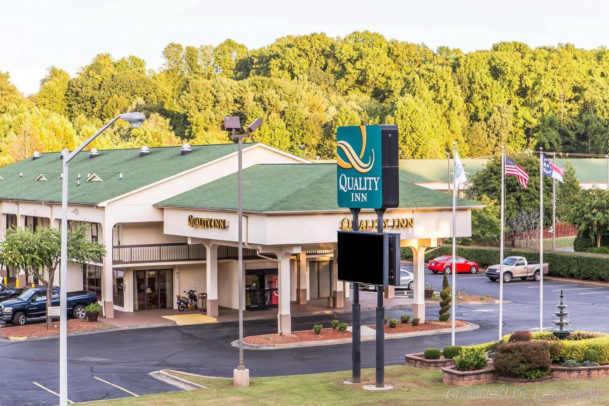 Quality Inn University Winston Salem Exterior foto